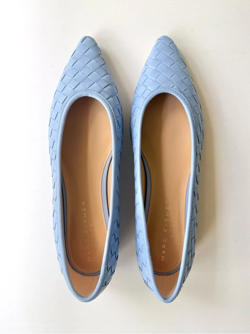 NWOB Marc Fisher Damaris Flat in Light Blue Woven Leather Pointed-Toe 8